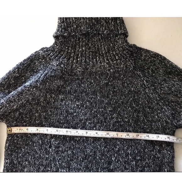 T12 turtleneck sweater - Picture 7 of 8